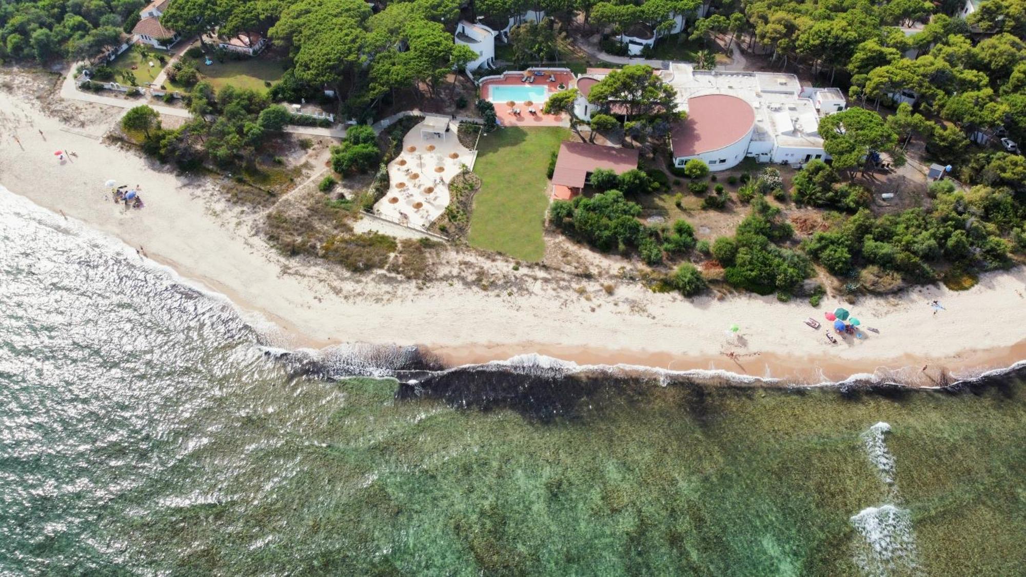 Hotel Mare Pineta Santa Margherita di Pula Exterior foto